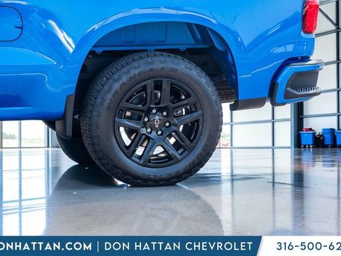 Used 2025 Chevrolet Silverado 1500 Custom w/ Turbomax Blackout Package AWD/4WD image 32