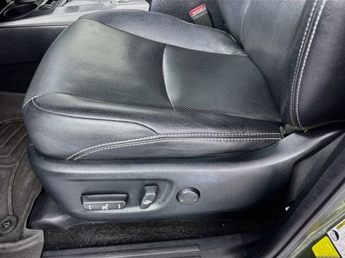 Used 2022 Toyota 4Runner Limited AWD/4WD image 19