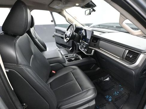 Used 2024 Ford Expedition Max XLT image 54