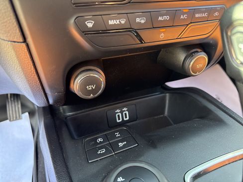 Used 2021 Ford Ranger XLT w/ Equipment Group 301A Mid AWD/4WD image 18