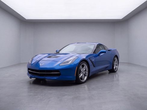 Used 2014 Chevrolet Corvette Stingray Coupe w/ Battery Protection Package RWD image 1