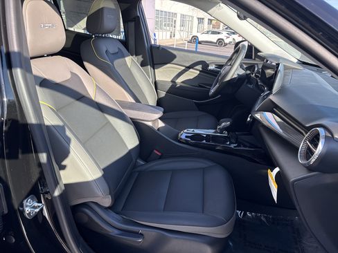 New 2026 Chevrolet Trax ACTIV w/ Sunroof Package image 48