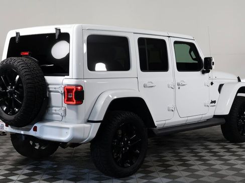 Used 2021 Jeep Wrangler Unlimited Sahara image 4