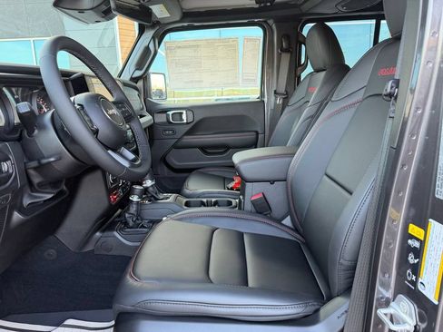 New 2026 Jeep Wrangler Unlimited Rubicon AWD/4WD image 11