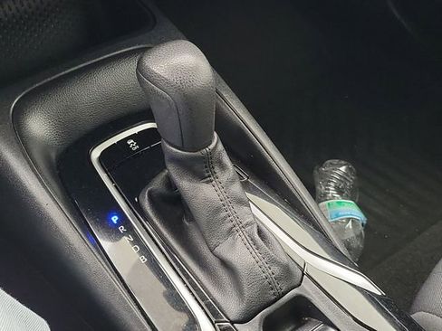 Used 2021 Toyota Corolla LE image 34