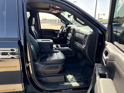 Used 2021 GMC Sierra 1500 AT4 w/ AT4 Value Package AWD/4WD image 13