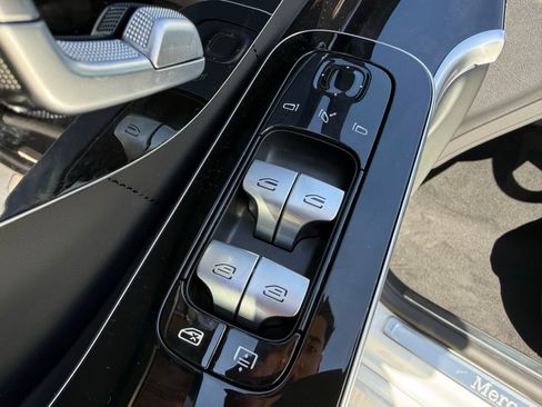 New 2026 Mercedes-Benz S 580 4MATIC Sedan image 15