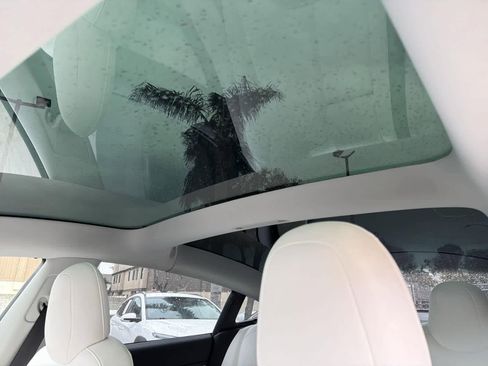 Used 2019 Tesla Model 3 Long Range image 10