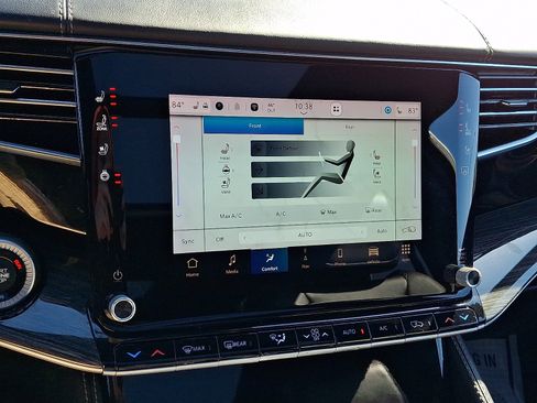 Used 2022 Jeep Wagoneer Series III w/ Premium Group I image 17