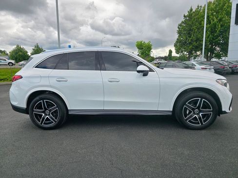 Used 2025 Mercedes-Benz GLC 350e 4MATIC w/ AMG Line image 6
