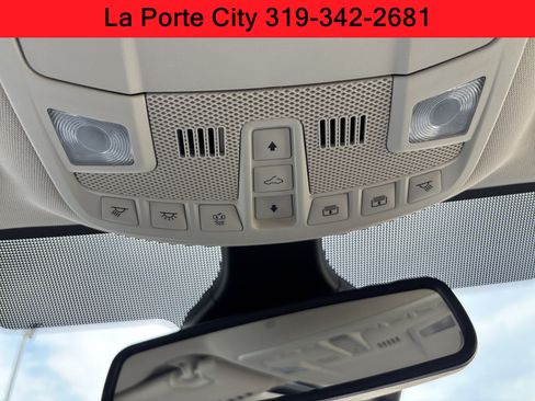Used 2021 Ford Edge Titanium AWD/4WD image 15
