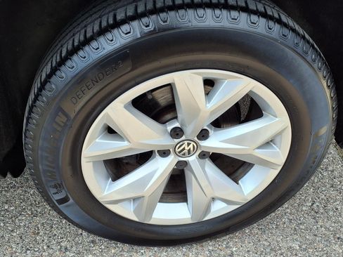 Used 2018 Volkswagen Atlas SEL AWD/4WD image 9