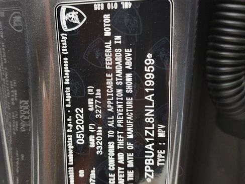 Used 2022 Lamborghini Urus image 50