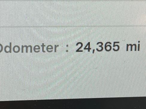 Used 2024 Tesla Model Y Long Range image 8