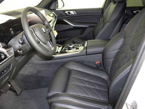 New 2026 BMW X5 xDrive50e w/ Executive Package AWD/4WD image 5