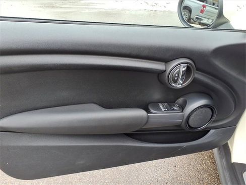 Used 2016 MINI Cooper 2-Door Hardtop image 11