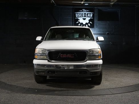 Used 2006 GMC Yukon XL SLT w/ SLT Preferred Equipment Group AWD/4WD image 9