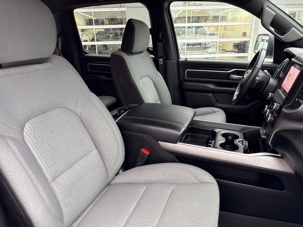Used 2023 RAM 1500 Big Horn AWD/4WD image 31