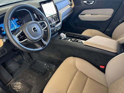 Certified 2026 Volvo XC60 B5 Plus AWD/4WD image 9