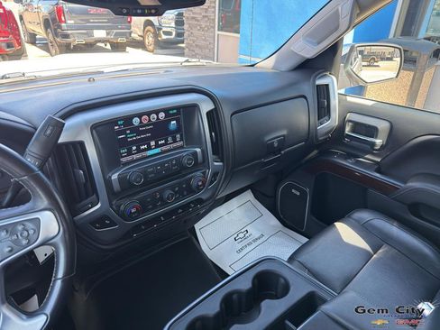 Used 2017 GMC Sierra 1500 SLT w/ SLT Premium Package AWD/4WD image 15