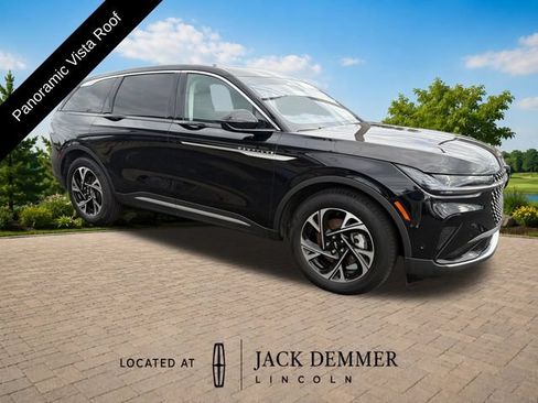 Used 2024 Lincoln Nautilus Premier w/ Equipment Group 102A AWD/4WD image 10