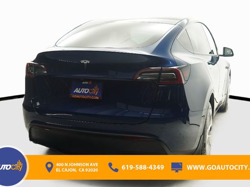 Used 2023 Tesla Model Y 2WD image 10