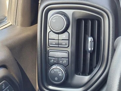 Used 2022 Chevrolet Silverado 1500 Custom Trail Boss image 24