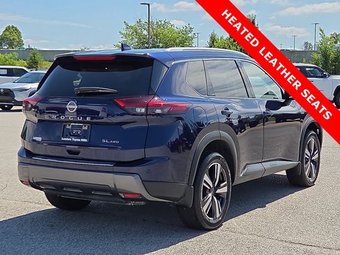 Used 2025 Nissan Rogue SL AWD/4WD image 5