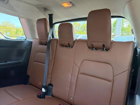 Used 2023 Nissan Pathfinder Platinum AWD/4WD image 20