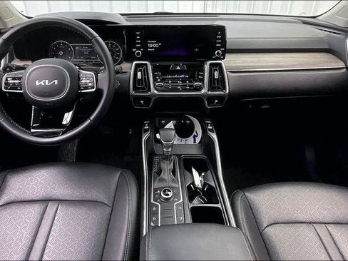 Used 2023 Kia Sorento S w/ Panoramic Sunroof Package AWD/4WD image 15