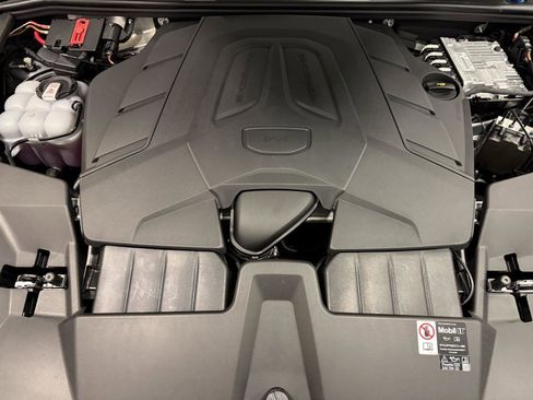 New 2026 Porsche Cayenne image 27