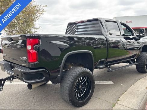 Used 2022 Chevrolet Silverado 2500 High Country w/ Z71 Off-Road Package AWD/4WD image 3