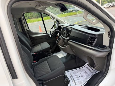 Used 2025 Ford Transit 250 Low Roof w/ Exterior Upgrade Package RWD image 31