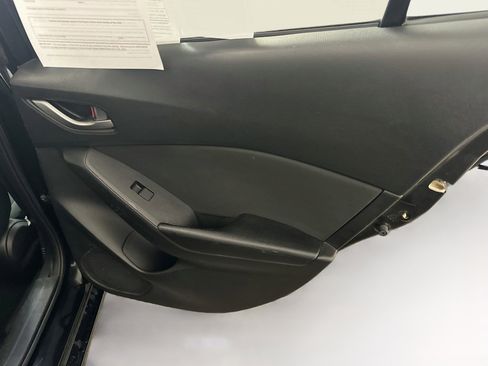 Used 2014 MAZDA MAZDA3 i SV FWD image 29