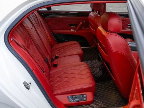 Used 2015 Bentley Flying Spur V8 image 60