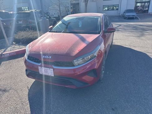 Used 2024 Kia Forte LXS w/ LXS Technology Package image 3