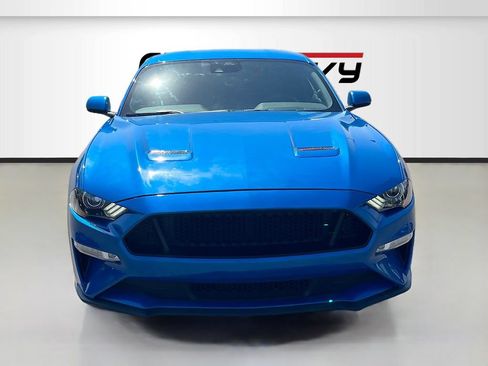 Used 2021 Ford Mustang GT RWD image 2