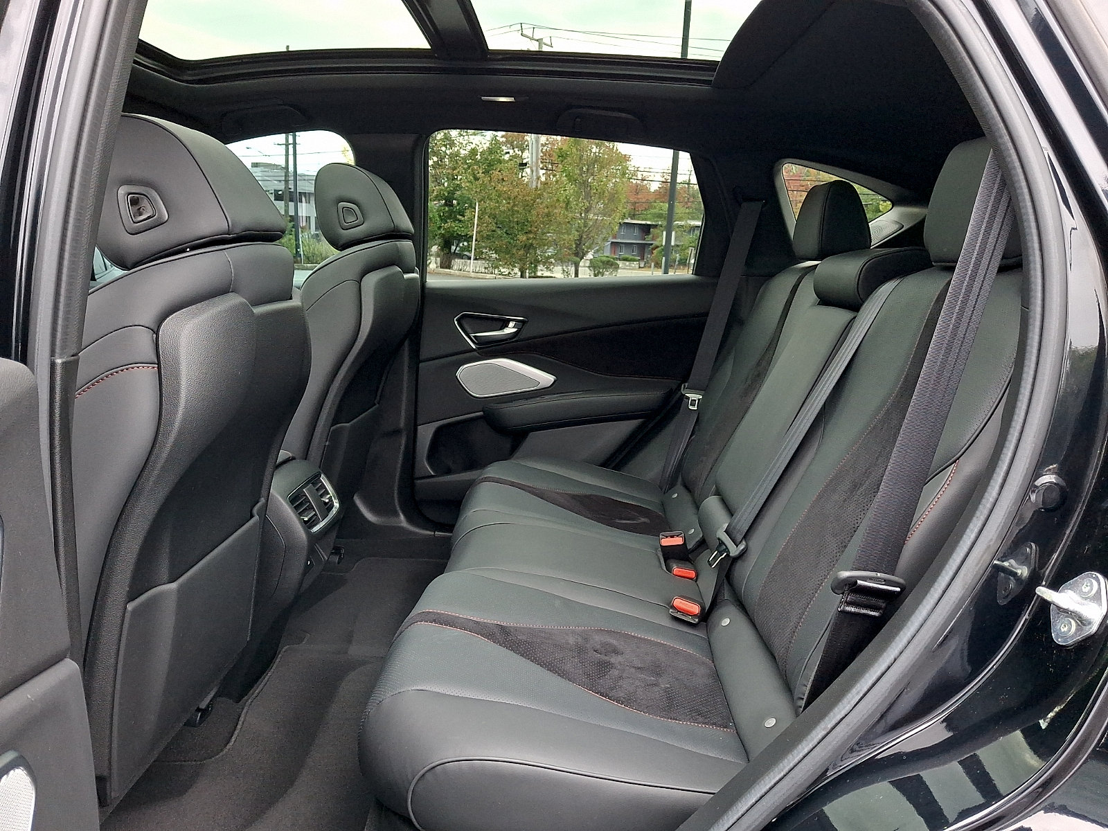 Certified 2024 Acura RDX w/ Advance Package AWD/4WD image 10