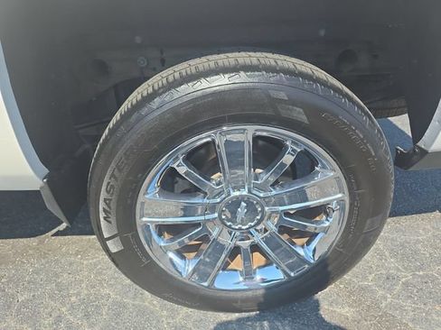 Used 2017 Chevrolet Silverado 1500 High Country AWD/4WD image 35