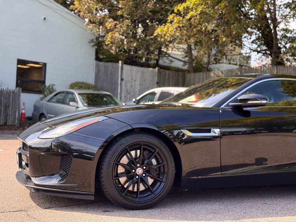 Used 2020 Jaguar F-TYPE Coupe RWD image 10