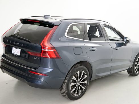 Certified 2023 Volvo XC60 B5 Core AWD/4WD image 9