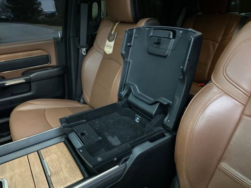 Used 2023 RAM 2500 Limited image 39