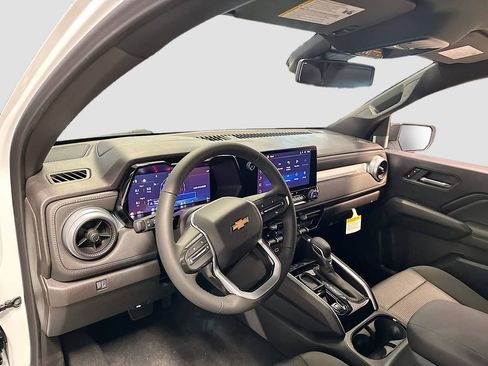 New 2026 Chevrolet Colorado LT image 10