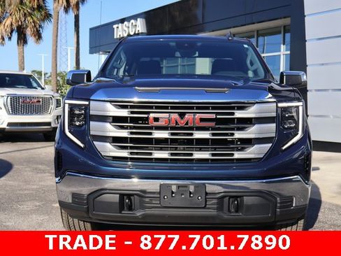 Certified 2022 GMC Sierra 1500 SLE image 3