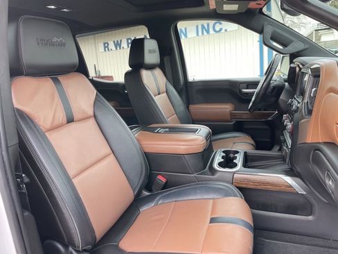 Used 2019 Chevrolet Silverado 1500 High Country w/ High Country Premium Package image 24