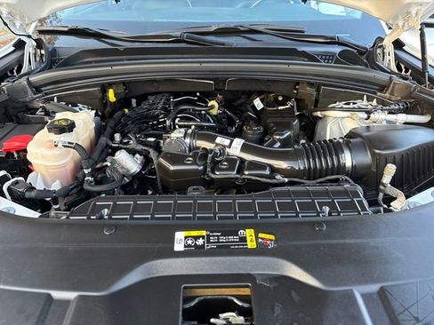 Used 2024 Jeep Grand Cherokee Limited image 22