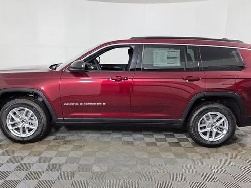 New 2026 Jeep Grand Cherokee L Laredo image 4
