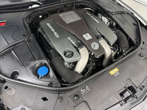 Used 2015 Mercedes-Benz S 63 AMG 4MATIC Coupe w/ Driver Assistance Package image 39