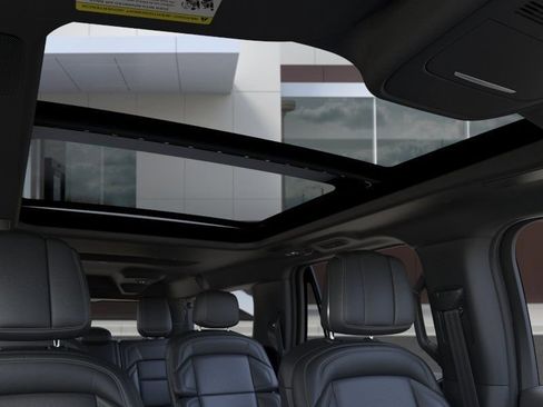 New 2025 Lincoln Navigator L Reserve w/ Jet Appearance Package AWD/4WD image 23
