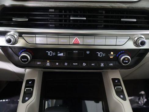 Used 2022 Kia Telluride EX w/ EX Premium Package image 46